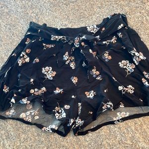 Maurice’s Floral Casual Shorts